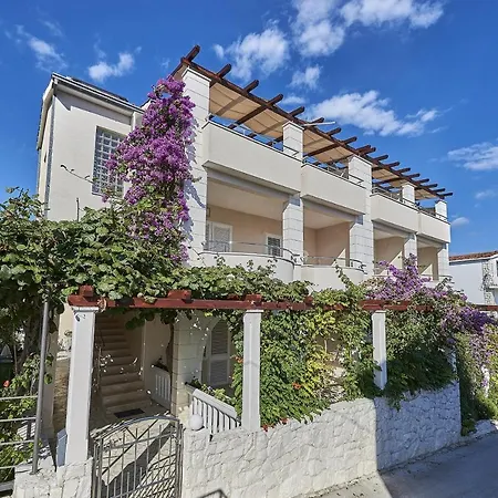 Mavarstica 17803c Apartamento