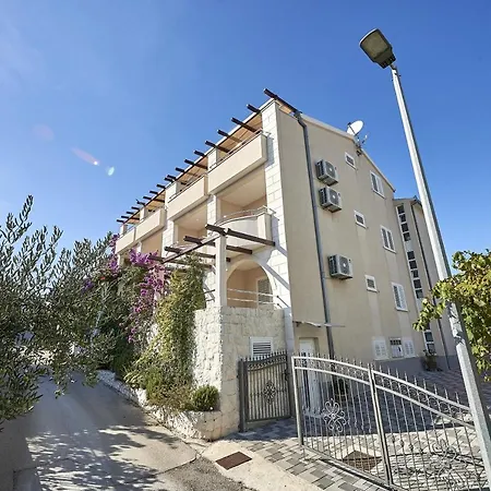 Mavarstica 17803c Apartment *