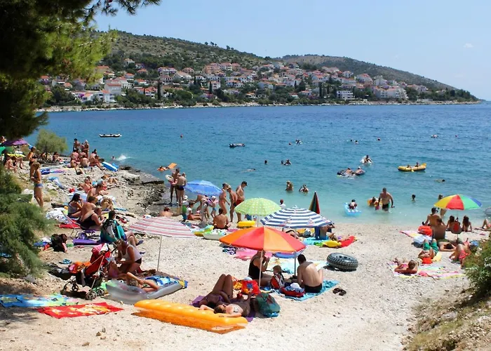 公寓 Mavarstica 17803c *